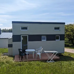Tiny House Proche De La Sans Draps Ni Serviettes Plévenon